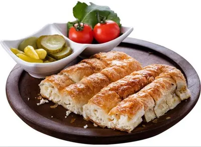 Peynirli Sarıyer Böreği